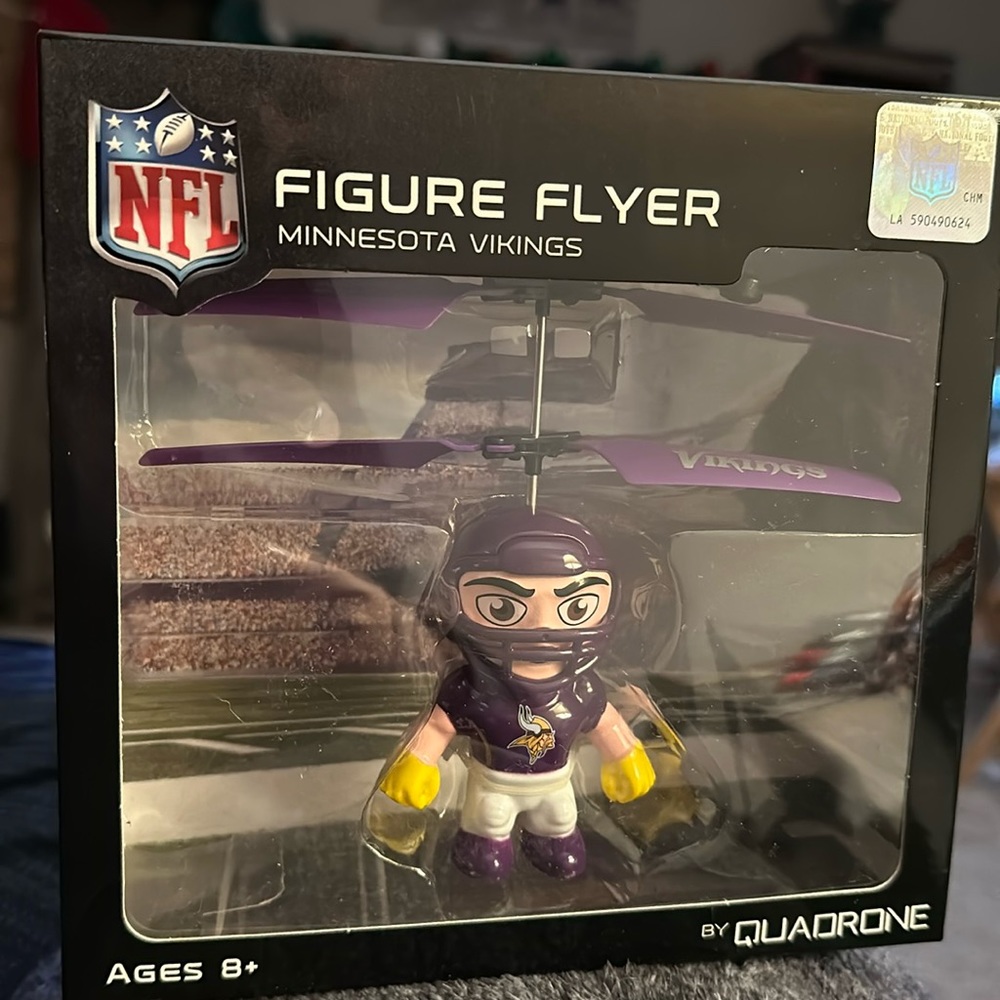 Brand New Minnesota Vikings NFL Remote Controlled Figure Flyer.